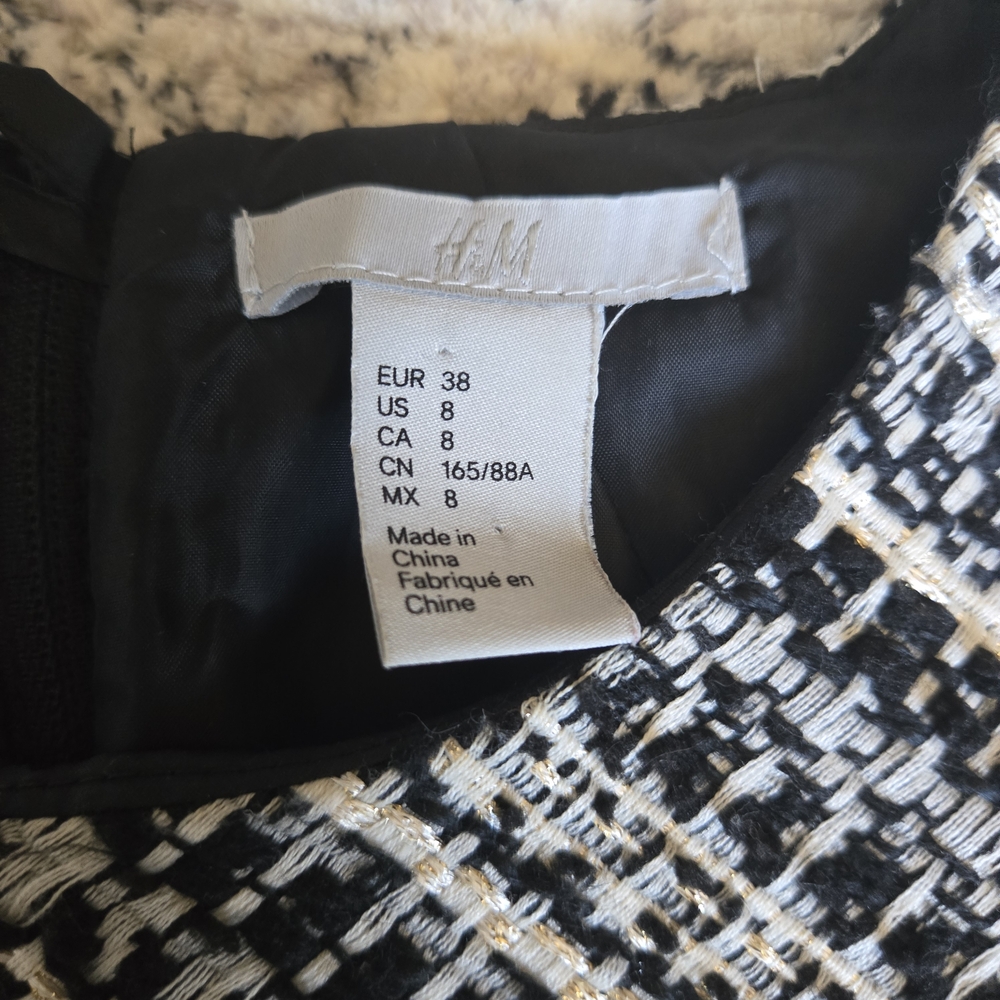 H&M Woven Textured Mini Dress with Cap Sleeves, Full Lined - Black, Cream & Gold - Picture 3 of 4